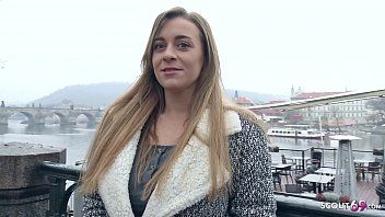 Jouer Sexe payé au casting avec la sexy josephine