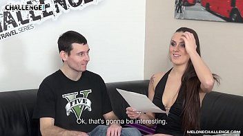 play La giovane vergine al casting sta lottando per scopare con un bel porno