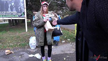 Odtwórz Francuska eskorta uprawia seks w taksówce za 20 lei