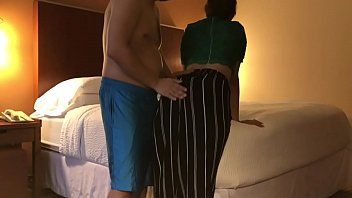 Redare Fete mature porno care au ditamai fundul de mare face sex cu noul gagic
