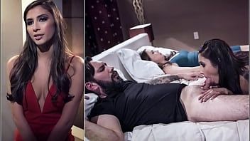 Reproducir No le digas que tiene un pene largo y que sabe metérselo muy bien en el coño y en la garganta.