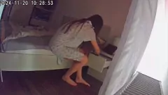 Reproducir Marido cornudo pilla a su esposa en un escándalo anal con amigos